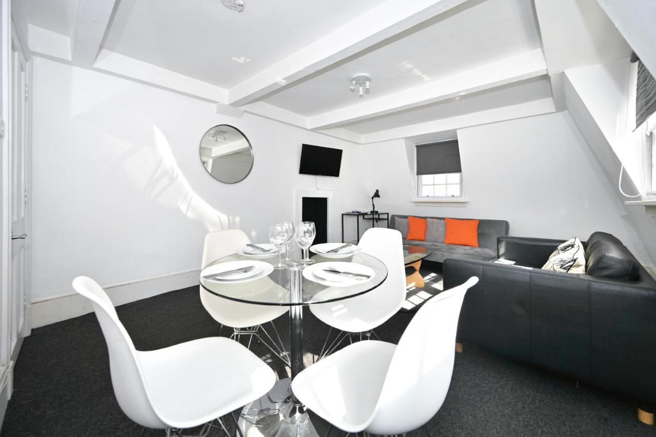 Soho, Piccadilly & Chinatown - Two Bedroom & Two Double Beds Apartment Londra Esterno foto