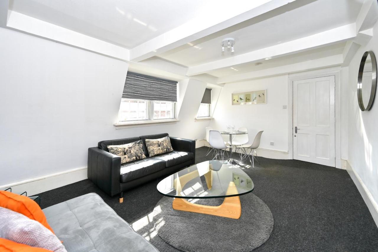 Soho, Piccadilly & Chinatown - Two Bedroom & Two Double Beds Apartment Londra Esterno foto